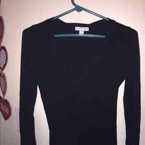 Skinny long sleeve v neck shirt